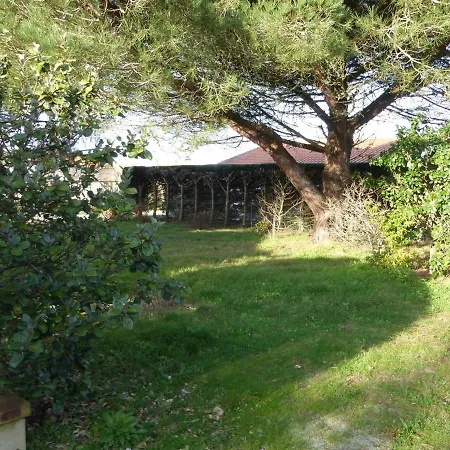 Holiday home Maison A 2 Km De La Avec Terrasse, Jardin Et Garage A - Fr-1-224a-27